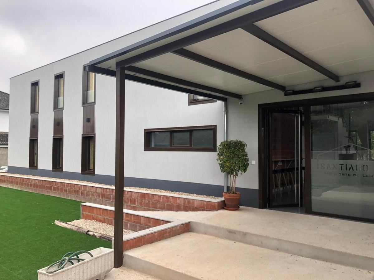 Albergue Santiago 15 Monforte Monforte De Lemos Kültér fotó